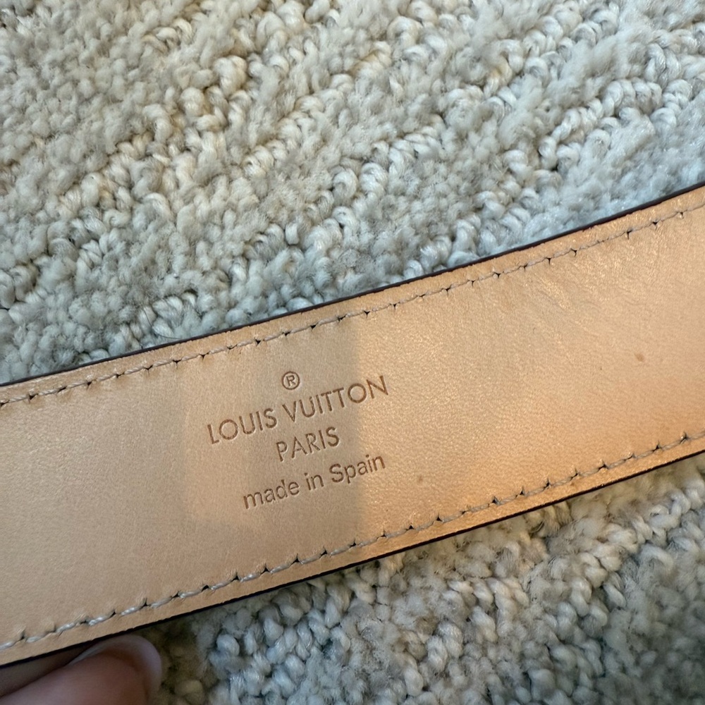 Louis Vuitton Burgundy Belt with Gold Buckle - Picture 6 of 7